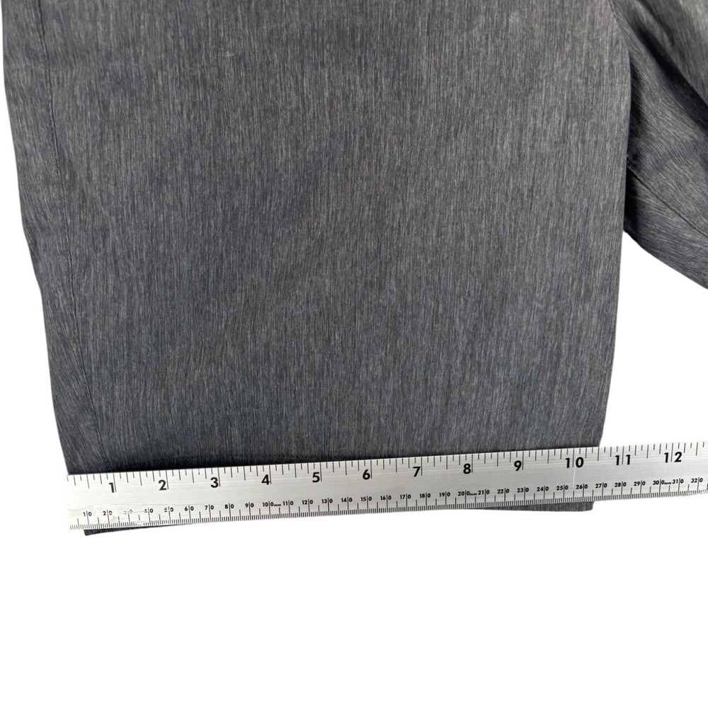 Eddie Bauer Women's 10 Gray Stretch Hiking Shorts 8in Inseam Active Outdoor Golf - Picture 11 of 11